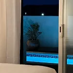 Agora Villa Luz