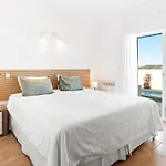 Agora